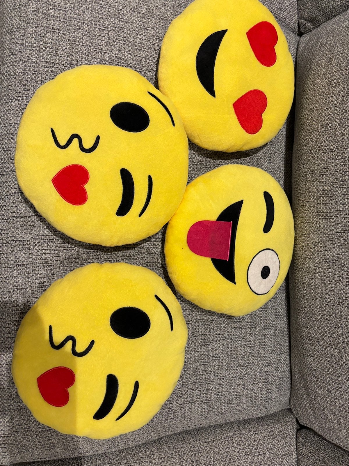 Emoji kussens, Ophalen of Verzenden, Zo goed als nieuw, Geel, Rond