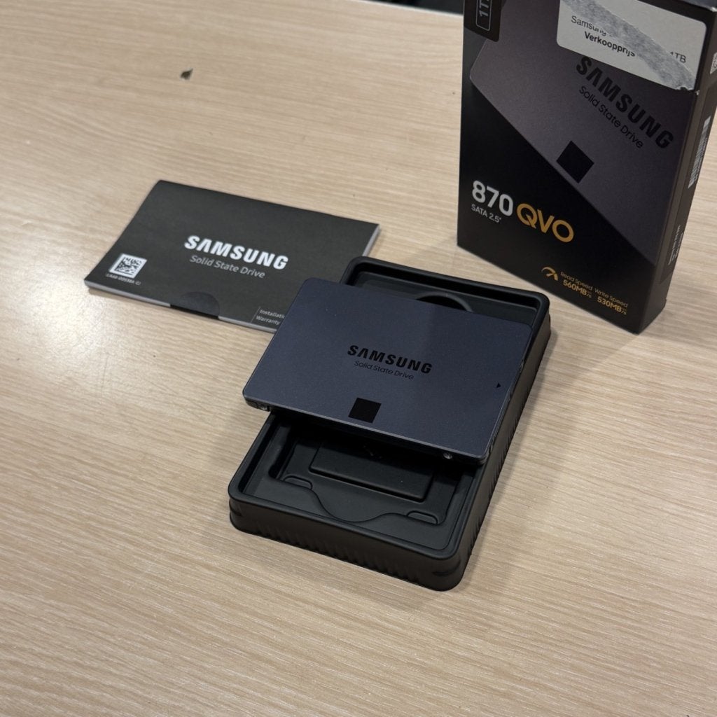 Samsung 870 QVO SSD 1Tb als nieuw in doos, Samsung, Zo goed als nieuw, Support@Samsung.com, 129, Samsung-ro, Yeongtong-gu
Suwon-si, Gyeonggi-do 16677
South Korea