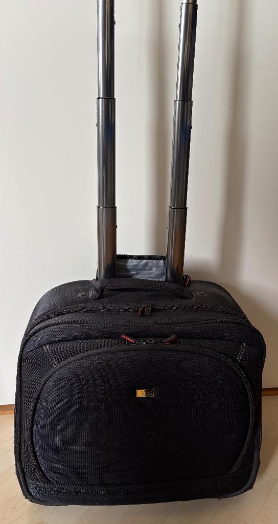 Case Logic rolkoffer, Ophalen, Gebruikt, Trolleytas, 17 inch of meer