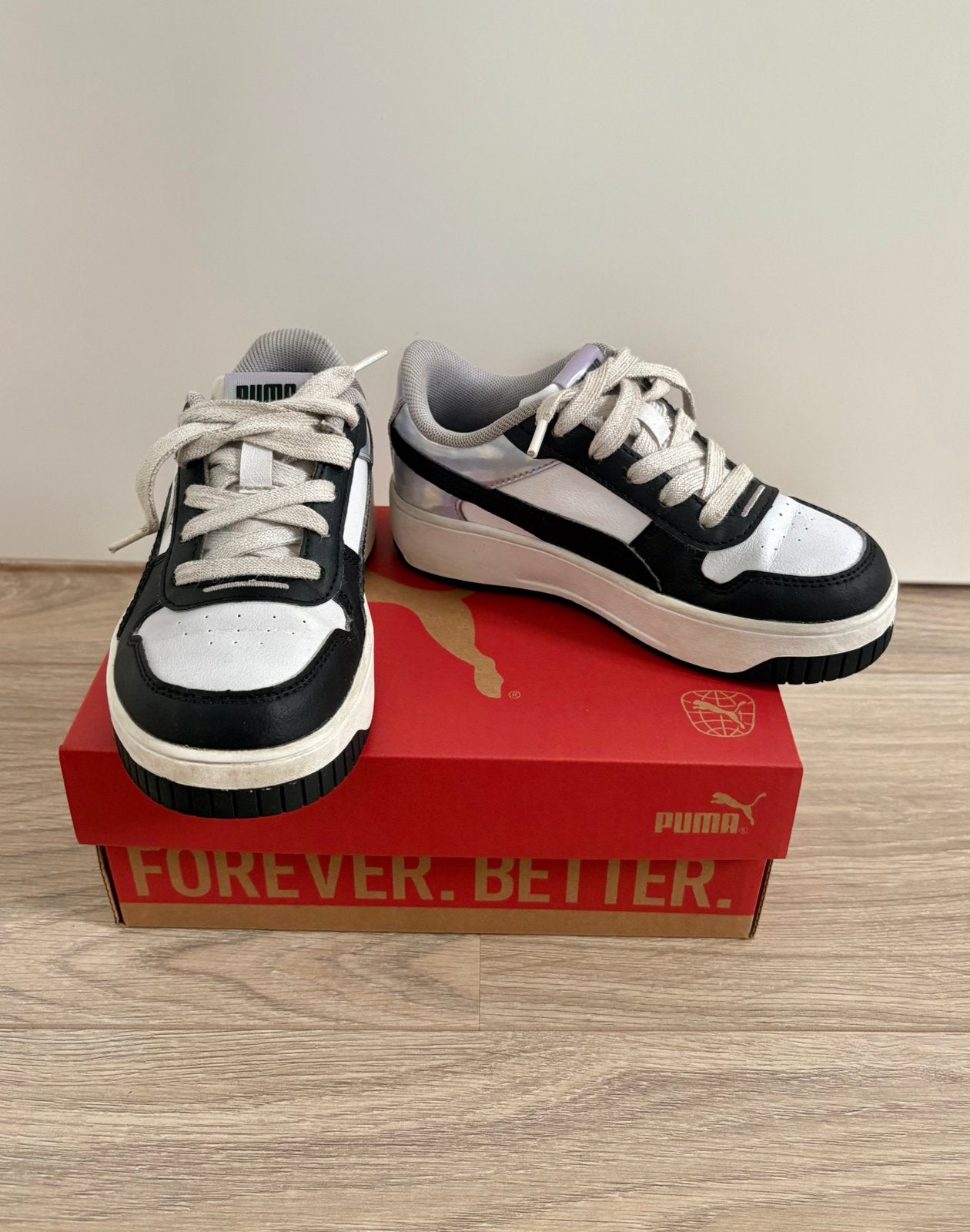 PUMA Carina Street Space Belle sneakers - maat 29, Kinderen en Baby's, Jongen of Meisje, Schoenen, Ophalen of Verzenden, Zo goed als nieuw