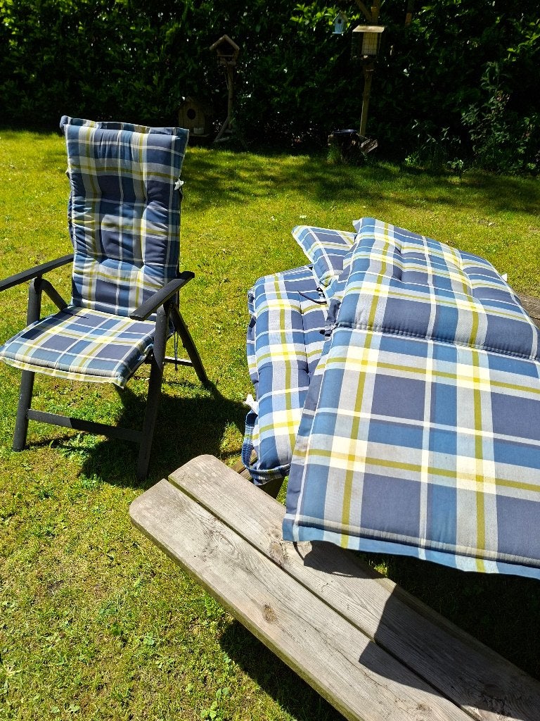 mooie hoge stoelkussen voor tuinstoelen, Ophalen, Gebruikt