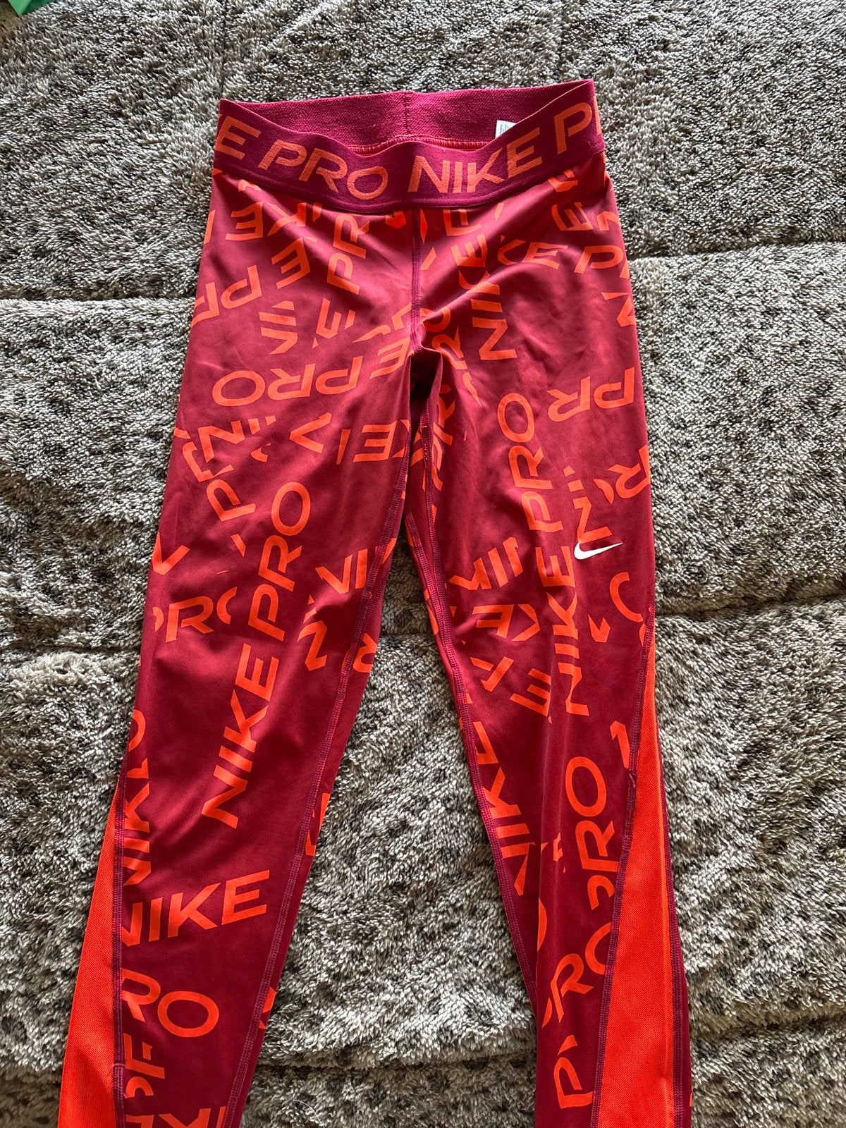 Nike Pro Legging - Rood/Oranje met Logo Print, Ophalen of Verzenden, Maat 36 (S), Rood, Fitness of Aerobics