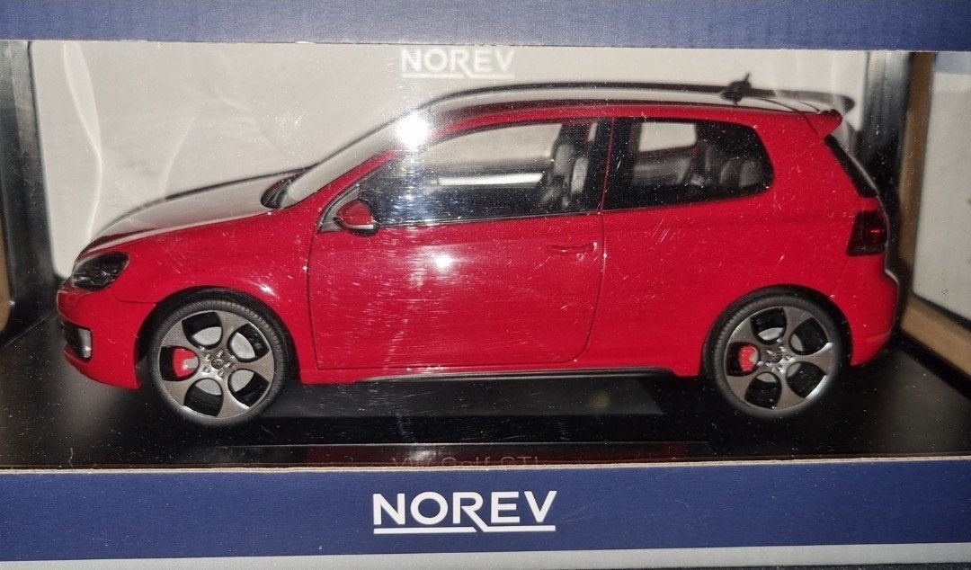 VW Golf 6 GTI,  rood. Norev, nw., Hobby en Vrije tijd, Modelauto's | 1:18, Ophalen of Verzenden, Nieuw, Norev