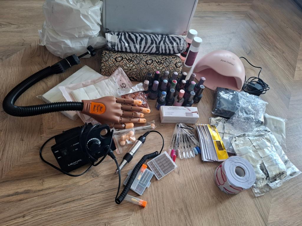 Complete nagelstudio set: Gelnagels, frees en meer!, Ophalen, Zo goed als nieuw, Overige typen