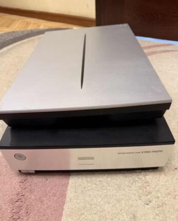 Epson Perfection V700 Photo scanner met frames, Computers en Software, Fotoscanner, Epson, Zo goed als nieuw, MacOS