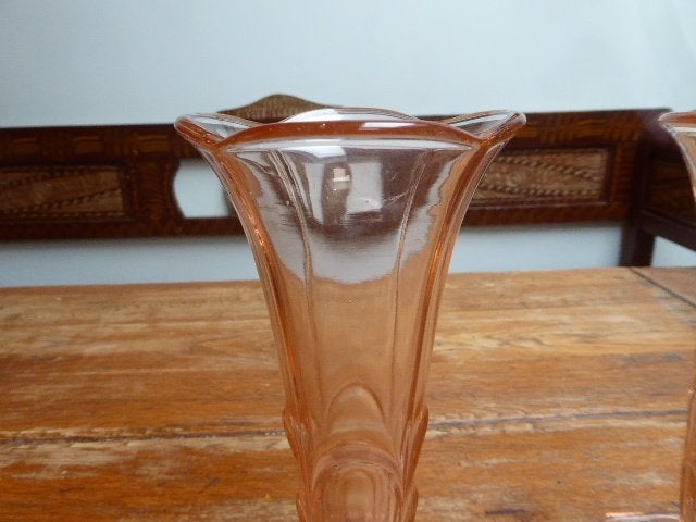2 art deco persglazen vazen in rosaline, Ophalen of Verzenden