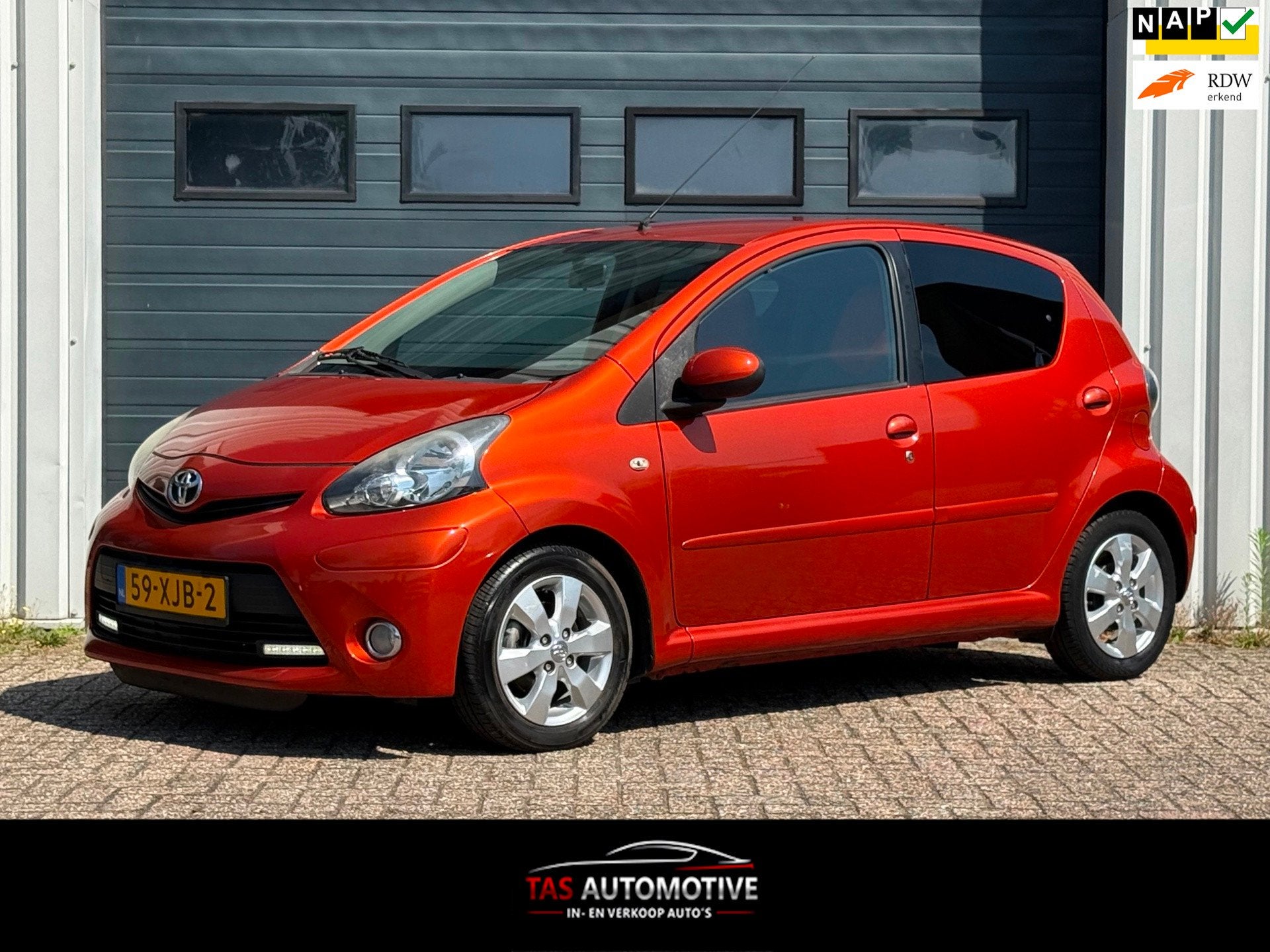 Toyota Aygo 1.0 VVT-i Dynamic Orange 2e EIG/AUTOMAAT/AIRCO, Euro 5, Gebruikt, Overige kleuren, 4 stoelen