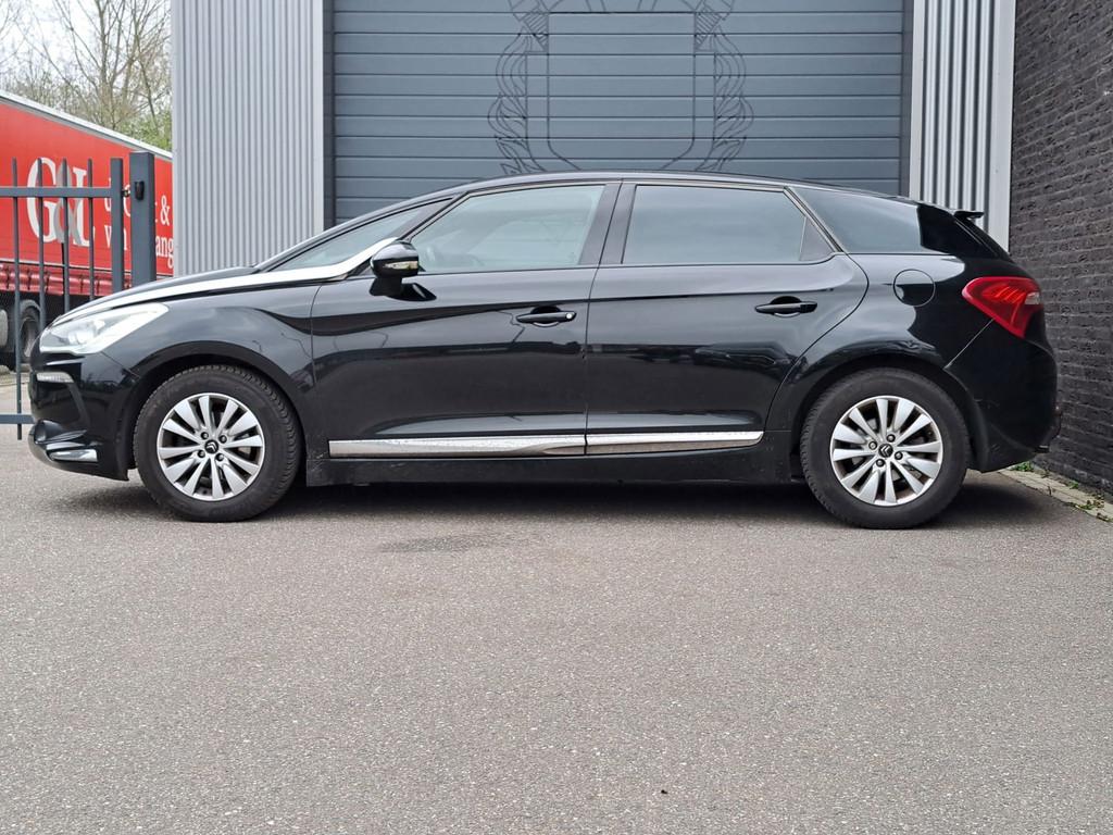 Citroen DS5 1.6 BlueHDi Business EXPORT, Auto's, Voorwielaandrijving, 745 kg, Stof, Gebruikt