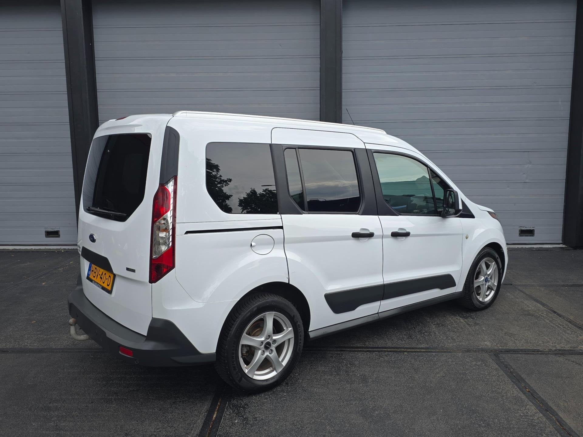 Ford FORD TOURNEO CONNECT, Voorwielaandrijving, 1145 kg, Gebruikt, Euro 6