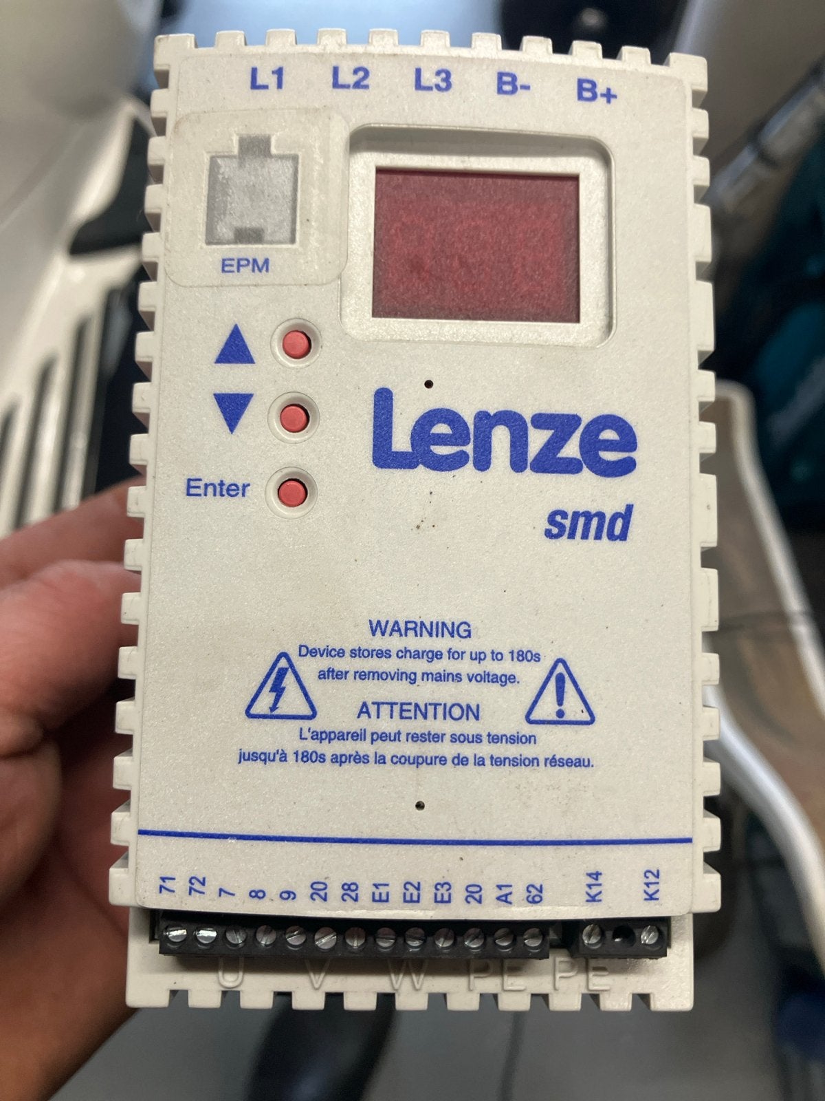 Lenze SMD Frequentieomvormer ESMD371L4TXA 0.37kW, Ophalen of Verzenden, Zo goed als nieuw