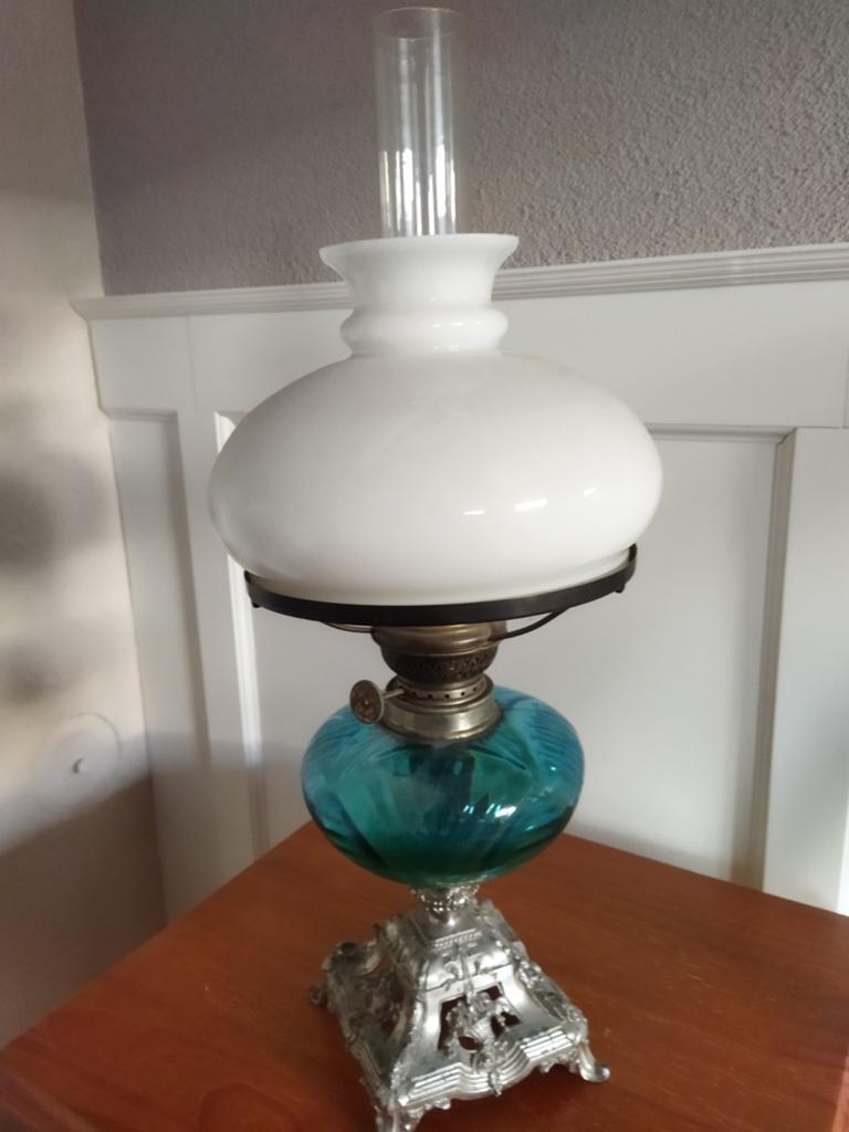 Petroleum lamp zeer oud, Antiek en Kunst, Antiek | Lampen, Ophalen of Verzenden