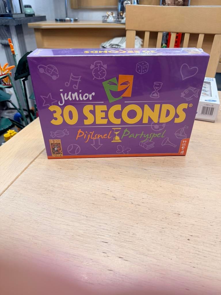 30 seconds junior nieuw in de seal, Ophalen of Verzenden, Zo goed als nieuw