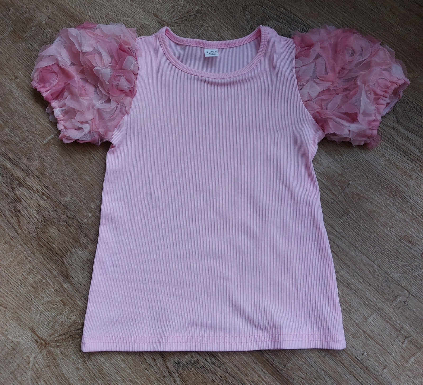 * Shein roze t-shirt mt.5Y, met schattig mouwtje!, Meisje, Shein, Ophalen of Verzenden, Zo goed als nieuw