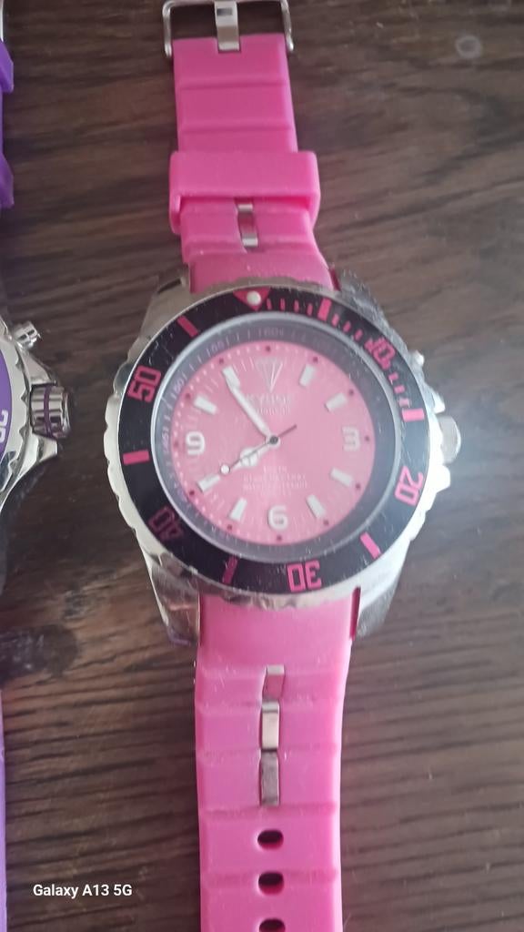 Heren horloges, Sieraden, Tassen en Uiterlijk, Horloges | Heren, Overige materialen, Polshorloge, Kunststof, Zo goed als nieuw
