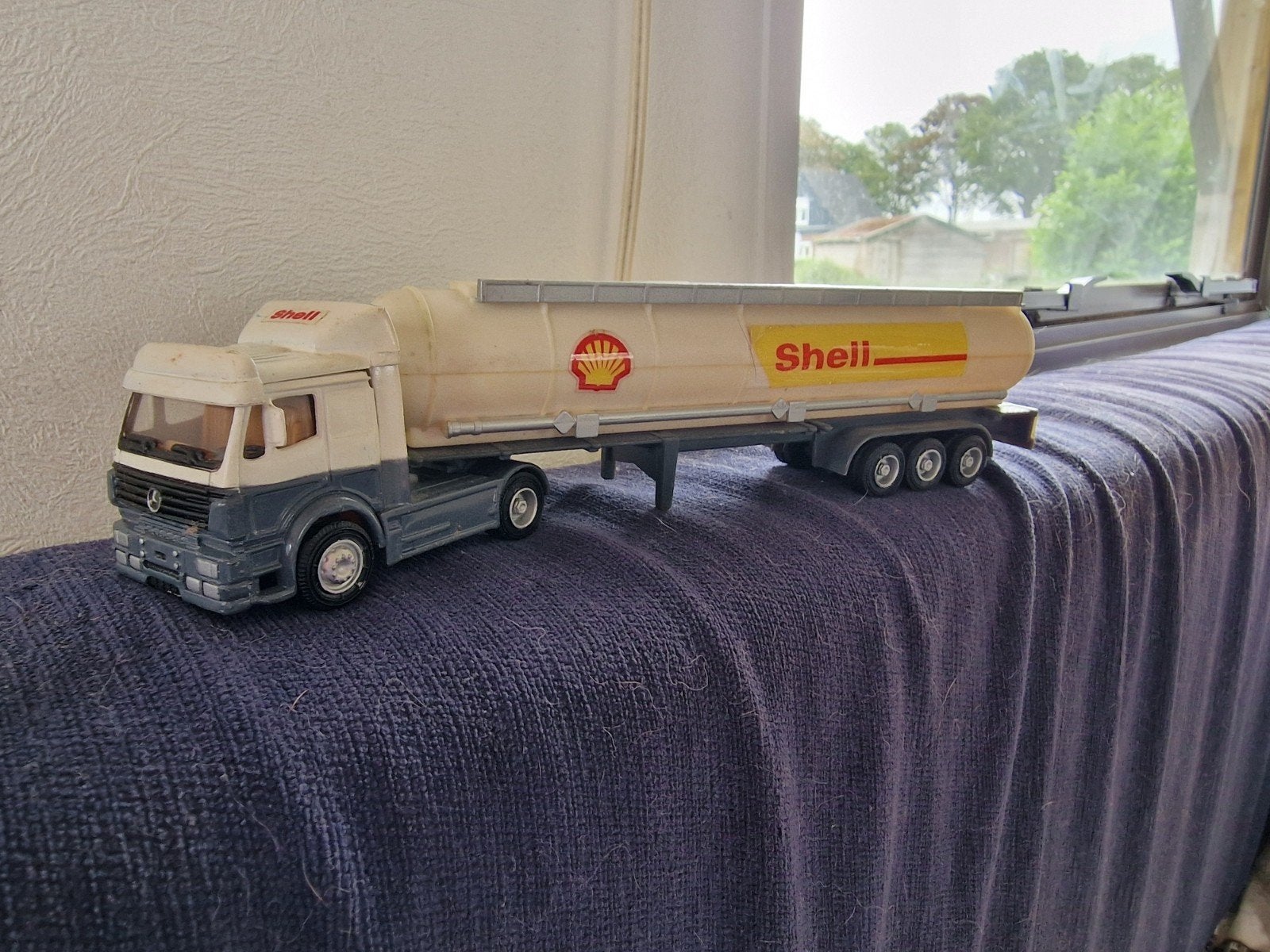 Shell Tankwagen Model - Mercedes-Benz, Ophalen of Verzenden, Gebruikt, Bus of Vrachtwagen, Overige merken