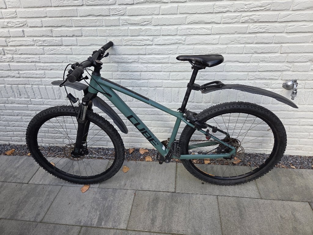 2e hands kindermaat cube mountainbike