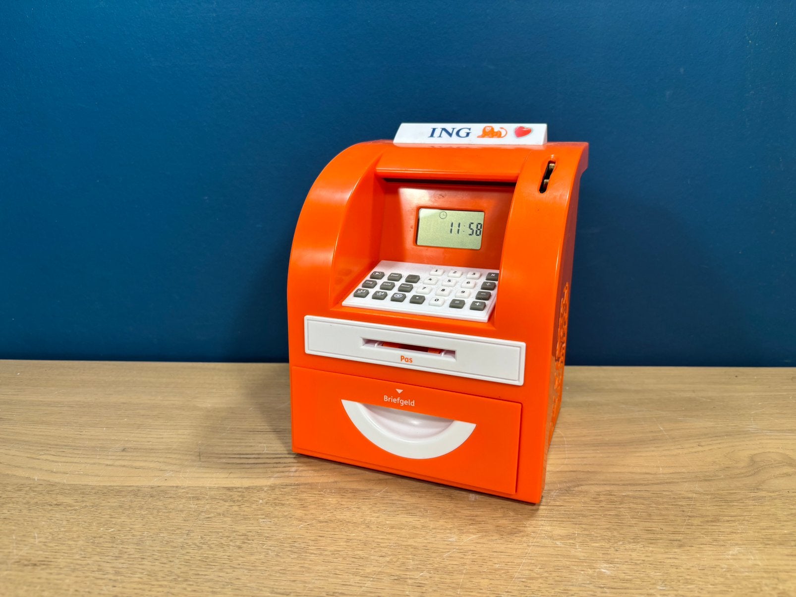 Pinniemaat ing spaarpot pinautomaat, Geen, Ophalen of Verzenden, Metaal of Blik, Geen