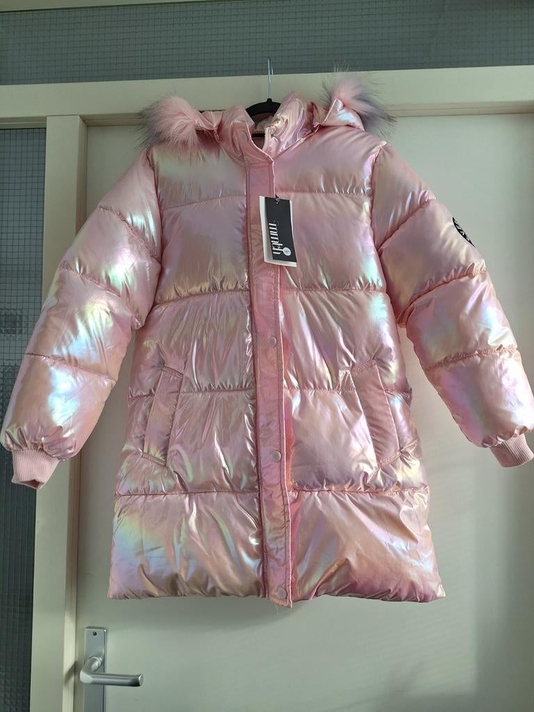 Roze iriserende winterjas met bontkraag - Maat 38, Kleding | Dames, Jassen | Winter, Nieuw, Maat 38/40 (M), Roze, Ophalen of Verzenden