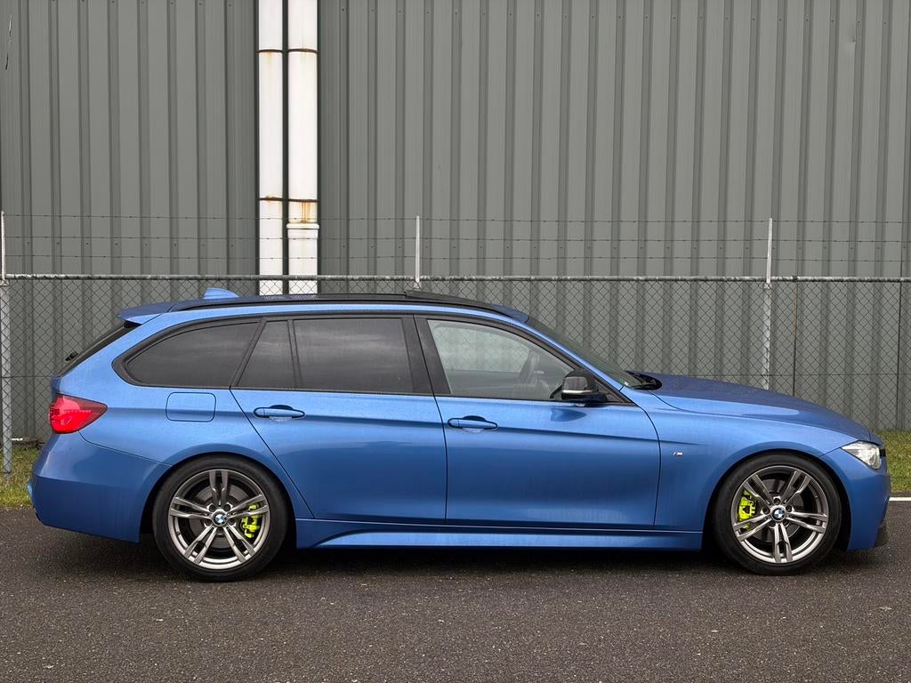 BMW 3 Serie Touring 330D Xdrive | PANO | ESTORIL BLUE, Automaat, 1800 kg, 2993 cc, 258 pk