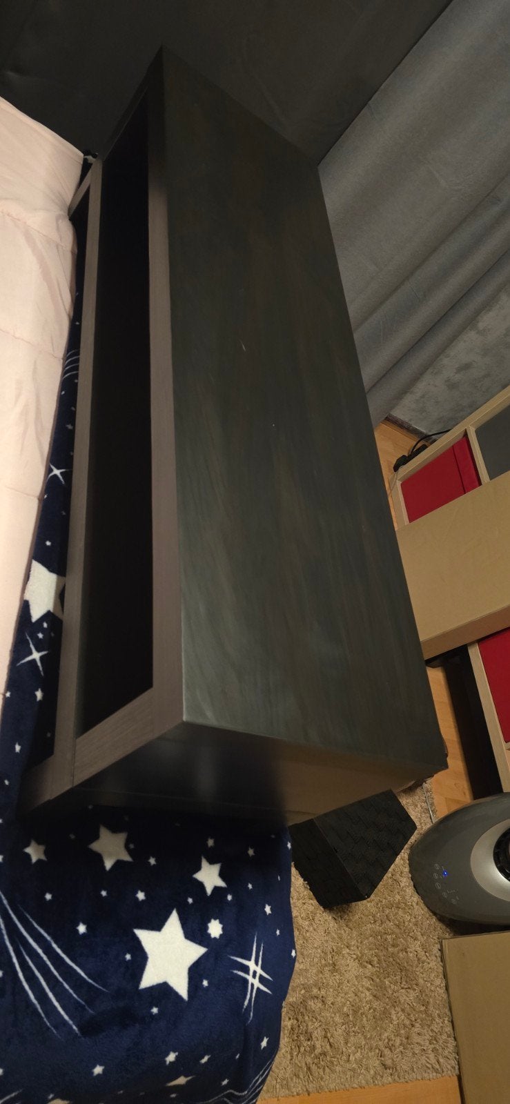 mooie ikea bankje voor je tv of voor achter je bed, Huis en Inrichting, Kasten | Televisiemeubels, Ophalen, Zo goed als nieuw