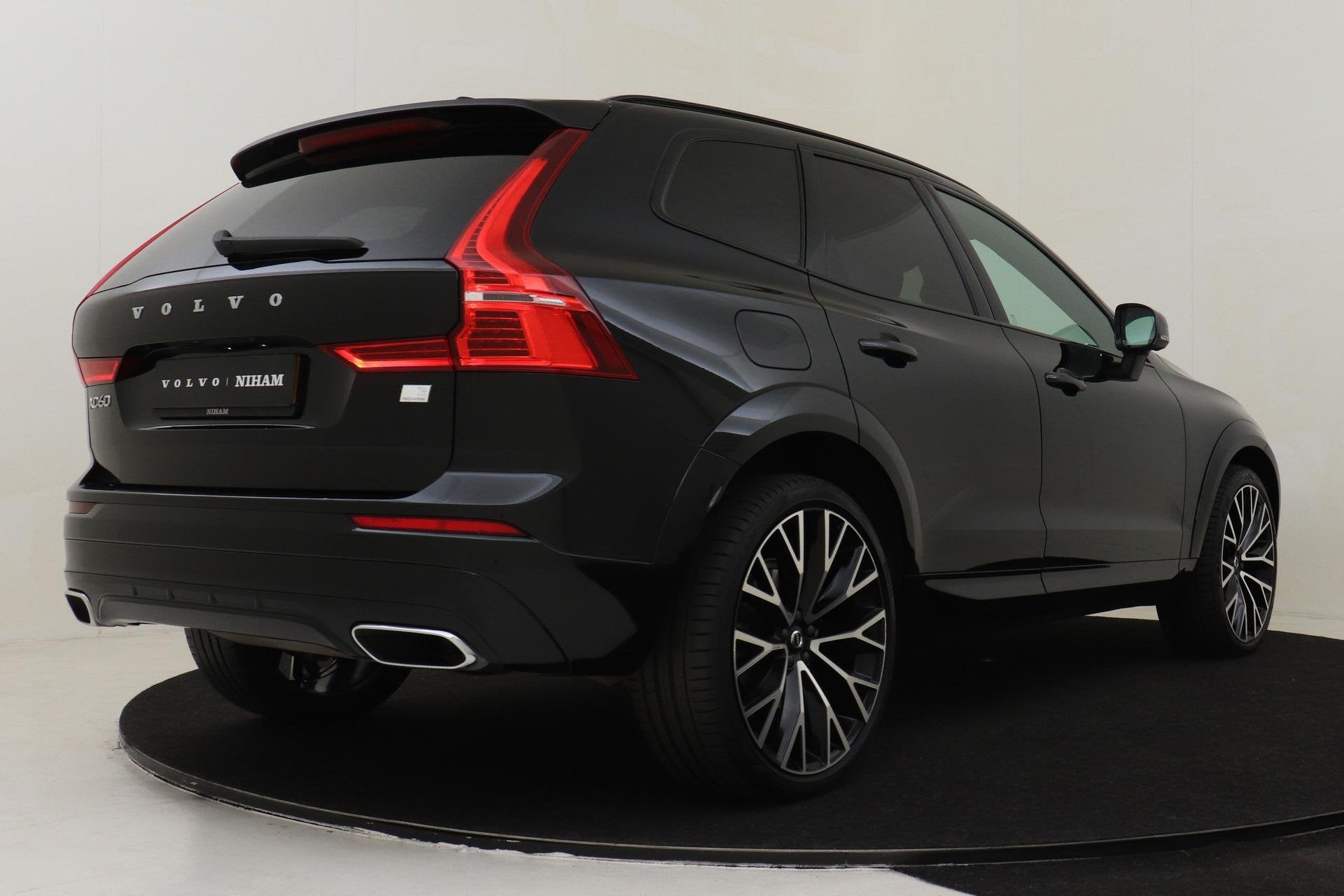 Volvo XC60 T6 RECHARGE AWD R-DESIGN -PANO.DAK|HARMAN/KARDON|, 12 maanden, Gebruikt, Euro 6, 138 €/maand