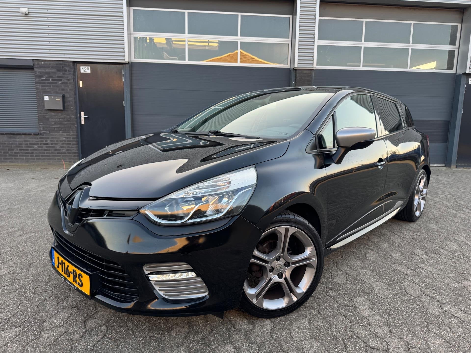 Renault Clio 1.2 GT, PANO, NAVI, CAMERA, CLIMA, CRUISE CONTR, Euro 5, Stof, Gebruikt, 4 cilinders