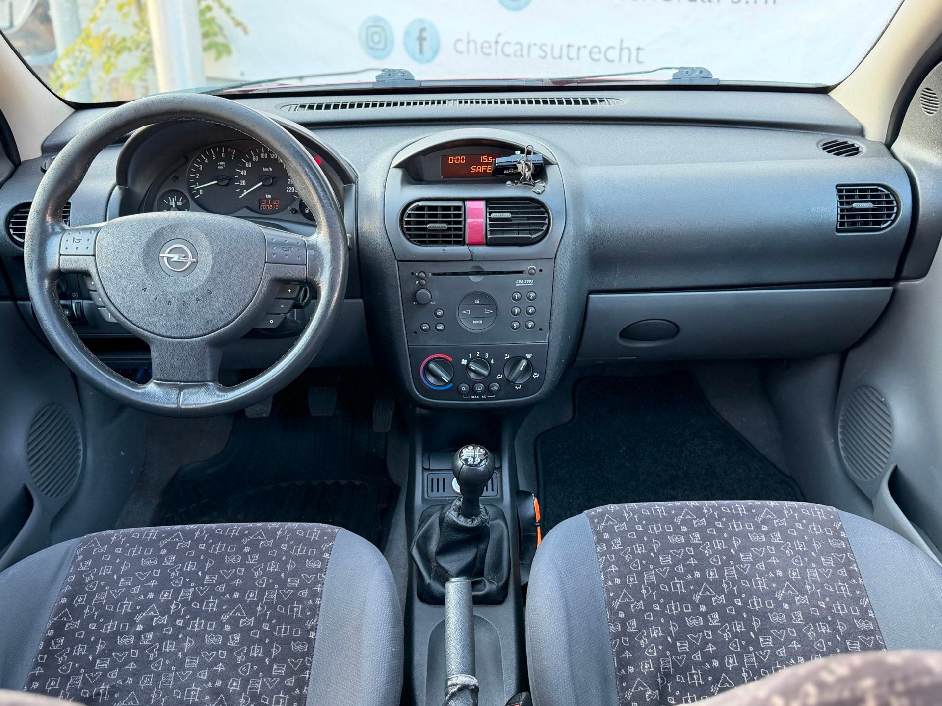 Opel Corsa 1.2|NAP|AIRCO|PANODAK|5DEURS|APK 03-2027|BOEKJES!, Auto's, Gebruikt, 31 €/maand, Origineel Nederlands, Bedrijf