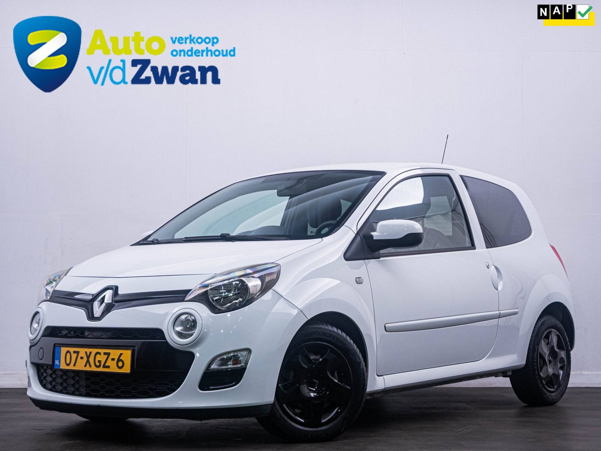 Renault Twingo 1.2 16V Collection NL-Auto|Airco|Cruise!, Auto's, Gebruikt, 4 cilinders, 4 stoelen, Verwarmde buitenspiegels