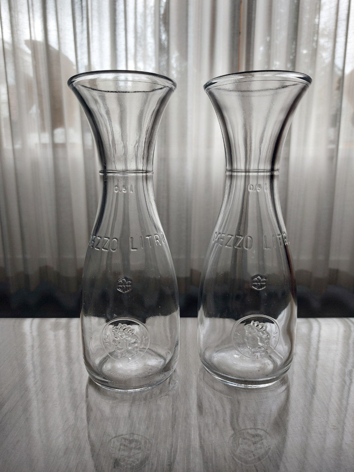 Set van 2 Glazen Karaffen / Wijnkaraffen – 0,5 Litro, Ophalen of Verzenden, Zo goed als nieuw, Transparant, Glas