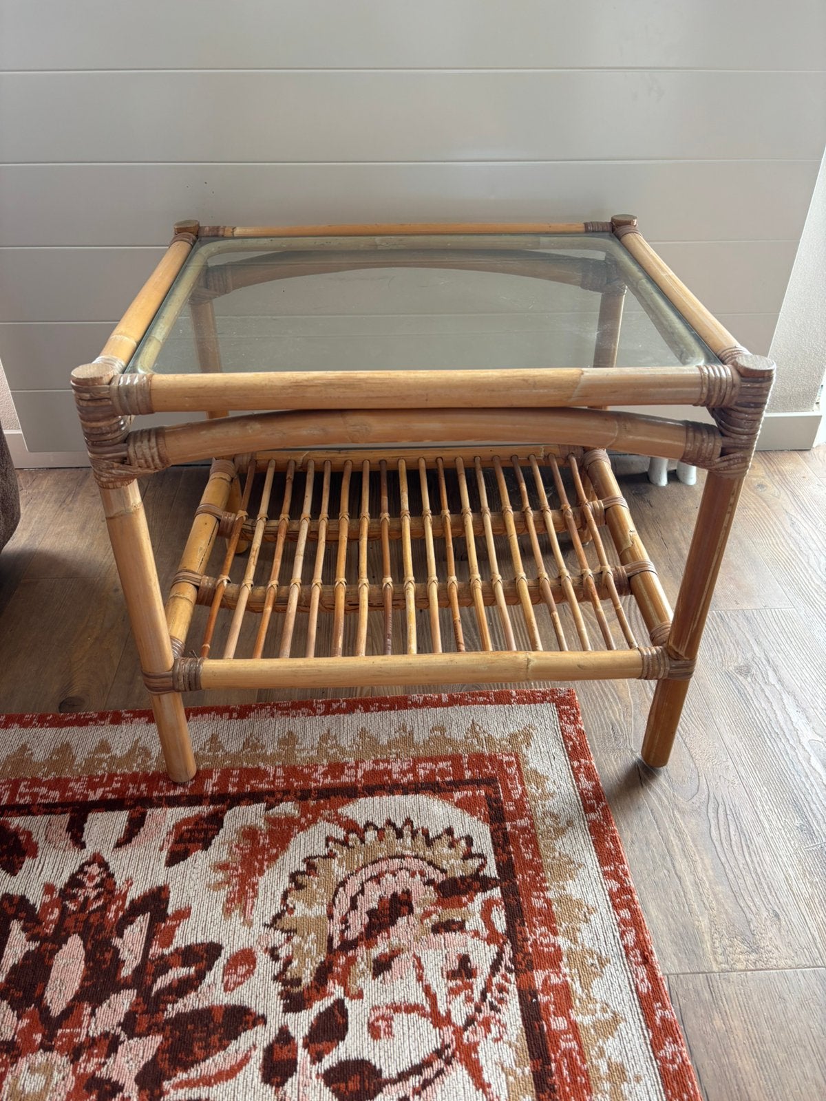 Rotan salontafel met glas, Huis en Inrichting, Ophalen, Rond, 50 tot 100 cm, Glas