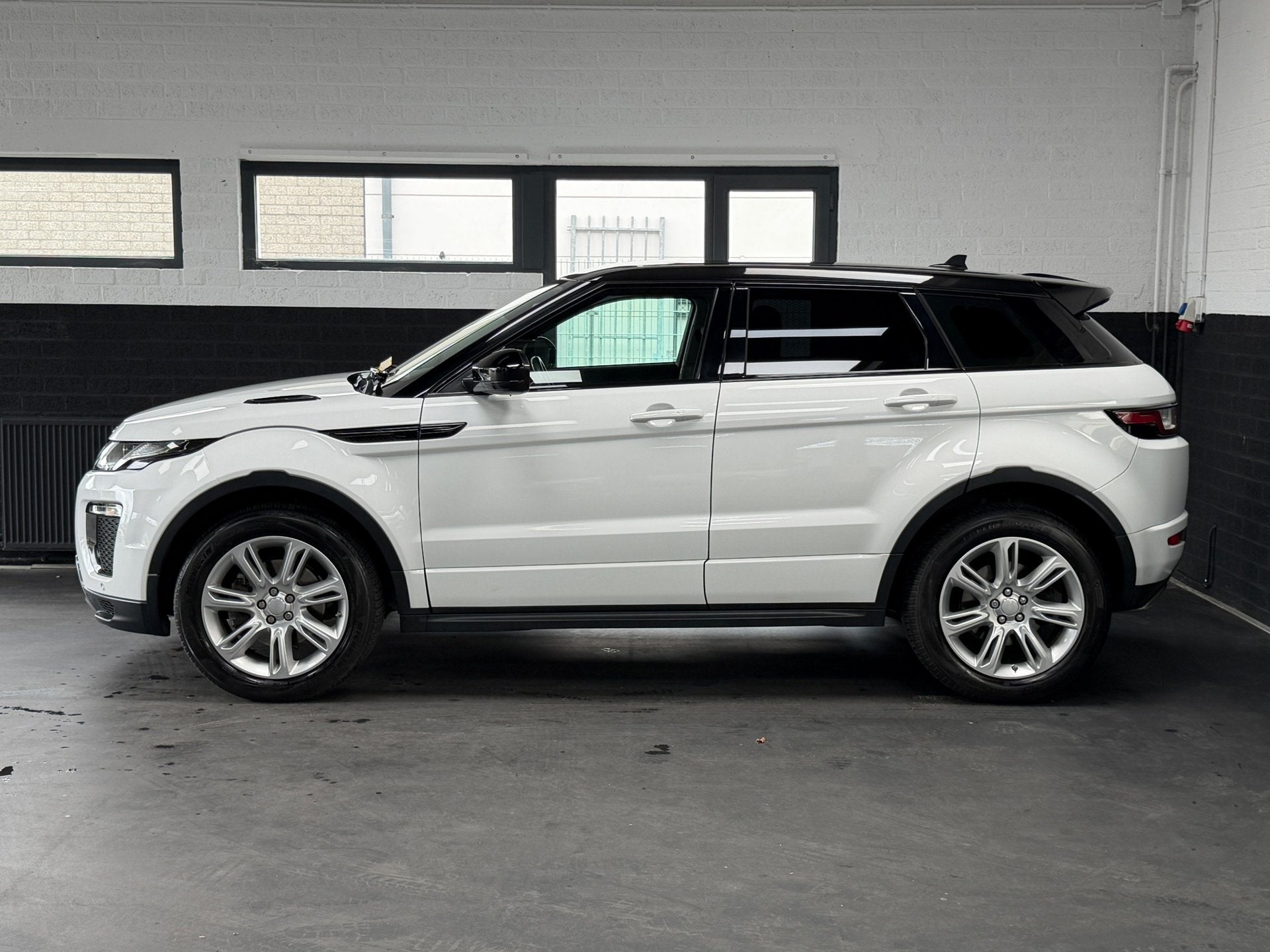 Land Rover Range Rover Evoque 2.0 Si4 SE Dynamic | Meredian, Auto's, Land Rover, Automaat, Gebruikt, 4 cilinders, Automatische klimaatregeling