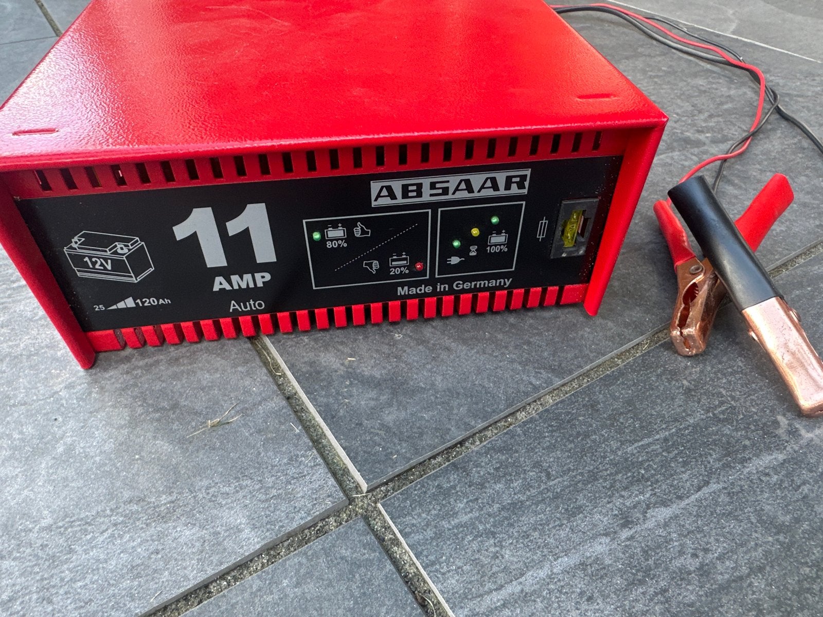 ABSAAR Acculader 11 AMP 12V WF5 - Made in Germany, Ophalen of Verzenden, Gebruikt