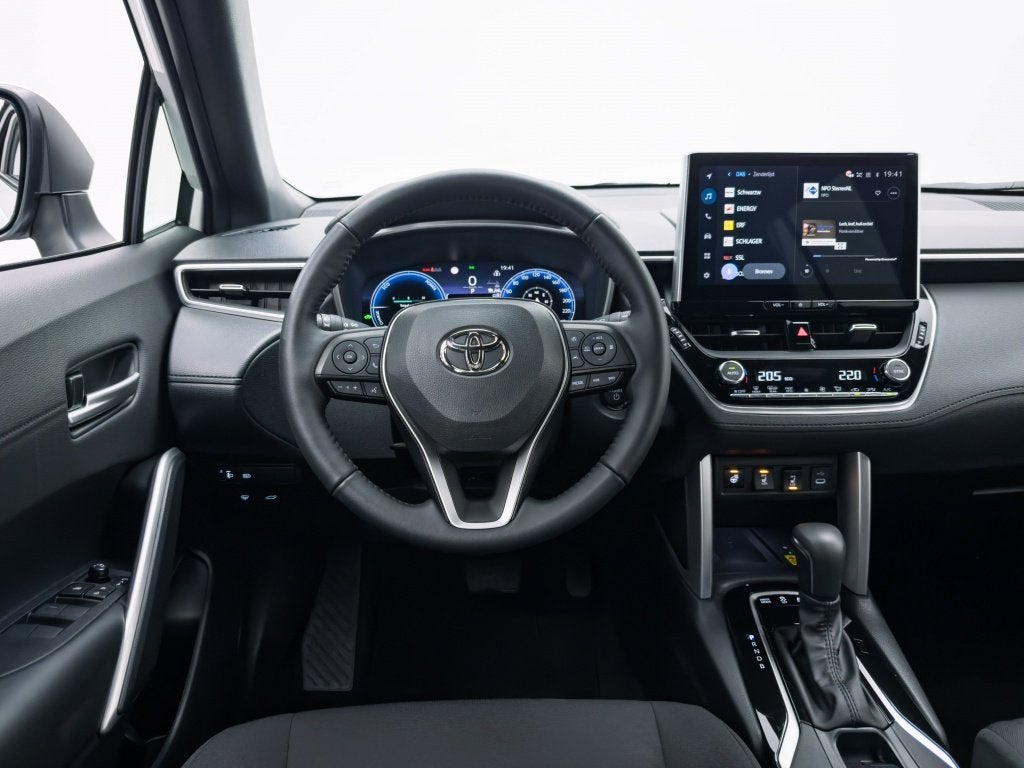 Toyota Corolla Cross Hybrid 140 Style | Private lease 659 pm, Stof, Gebruikt, 4 cilinders, Wit