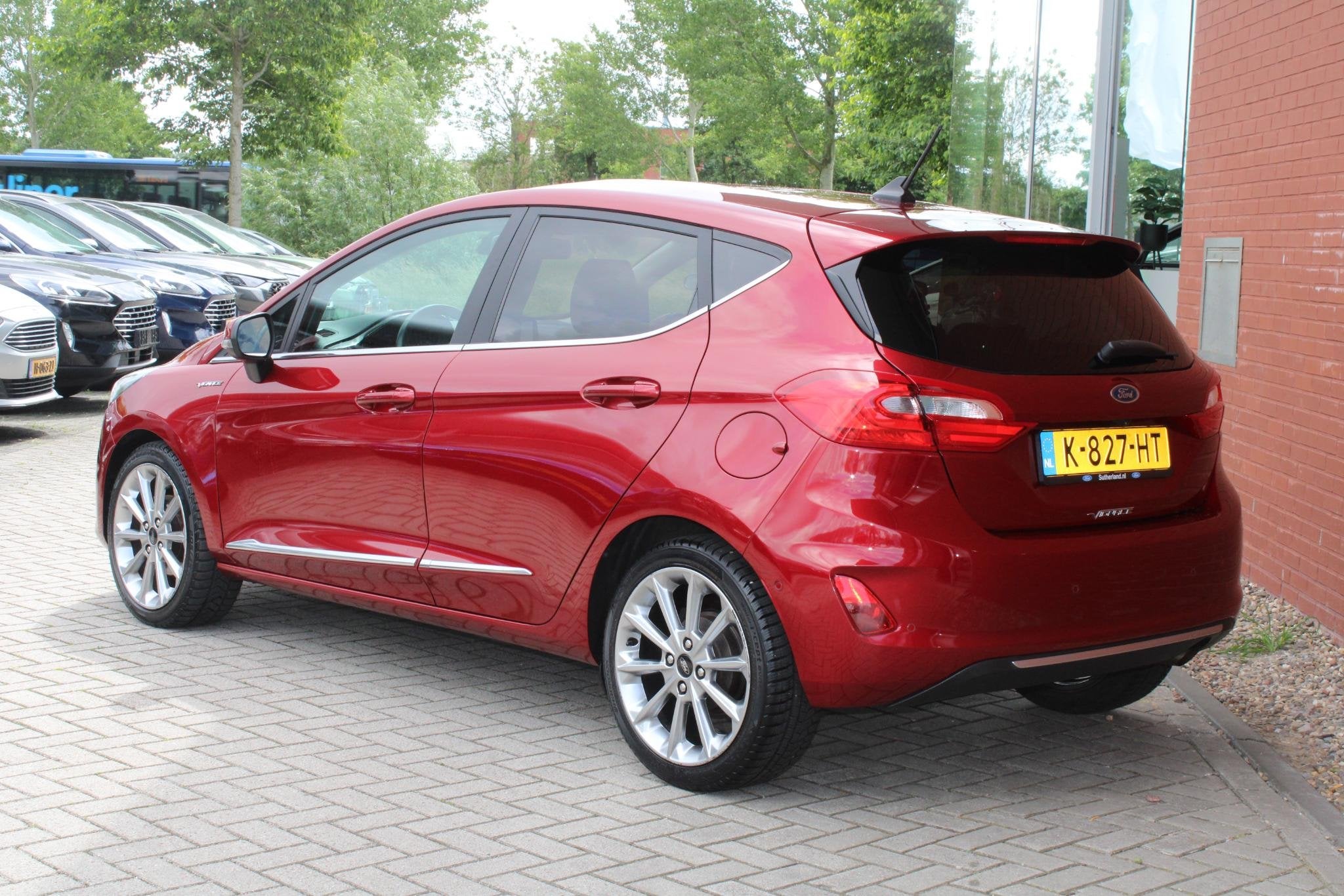 Ford Fiesta 1.0 EcoBoost Vignale Automaat | Volledig Lederen, 125 pk, Gebruikt, 49 €/maand, Bedrijf