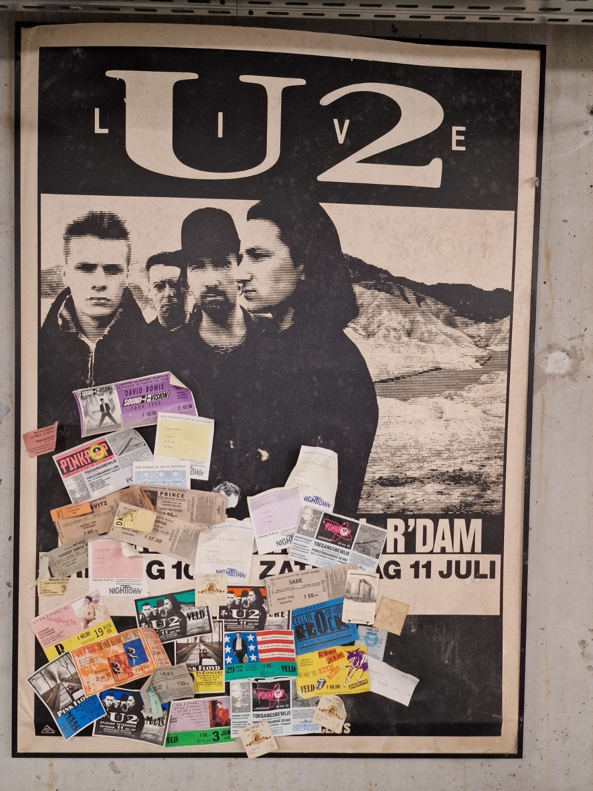 Oude U2 reclame bord met verschillende toegangsbewijzen, Ophalen, Gebruikt, Poster, Artwork of Schilderij