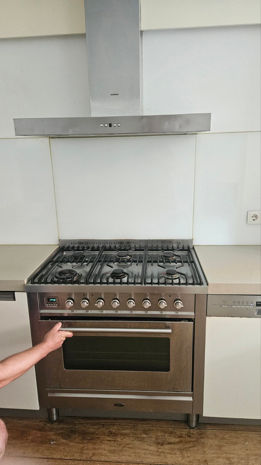 Boretti Gasfornuis met 6 pitten en grote oven - deur defect, Witgoed en Apparatuur, Ophalen, 60 cm of meer, Gas, Niet werkend