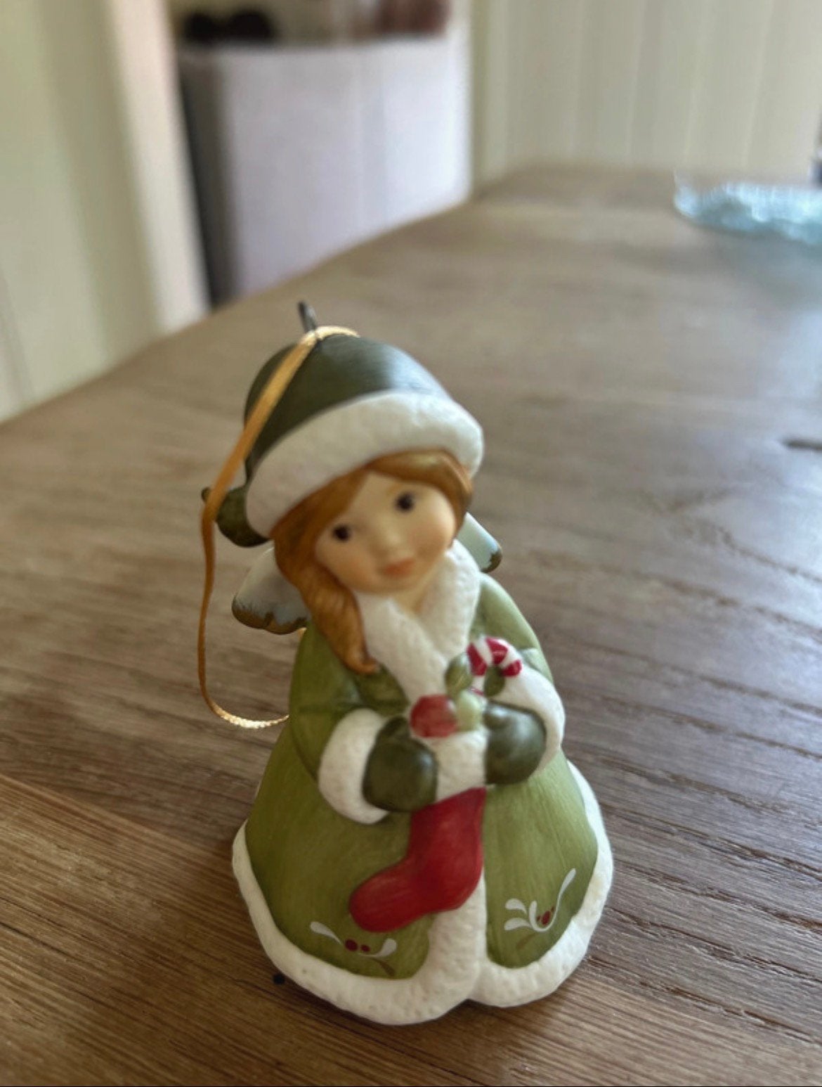 Goebel groene kerstboom hanger belletje.  8,5 cm hoog, Ophalen of Verzenden, Zo goed als nieuw, Hummel