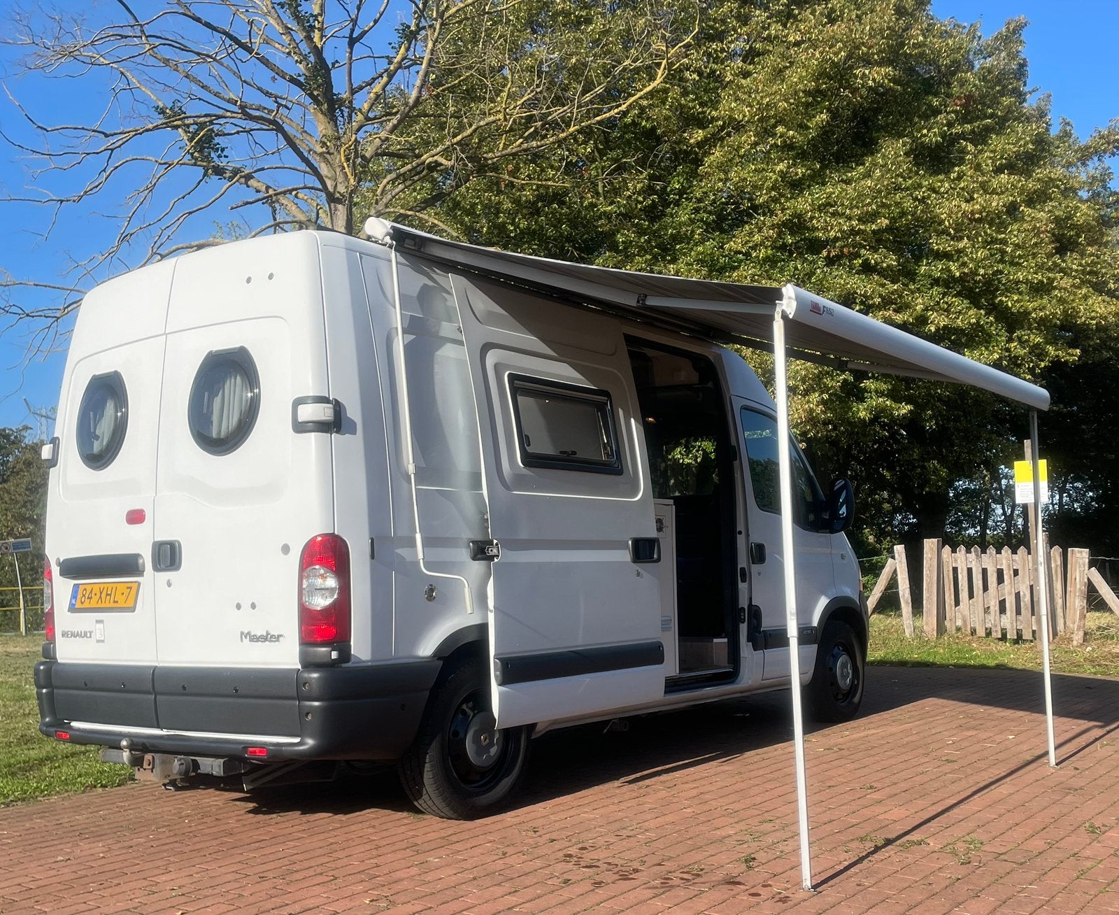 Buscamper Master L2/H2, Cruise, Airco, Automaat, Off Grid, 145 pk, Wit, Origineel Nederlands, Diesel