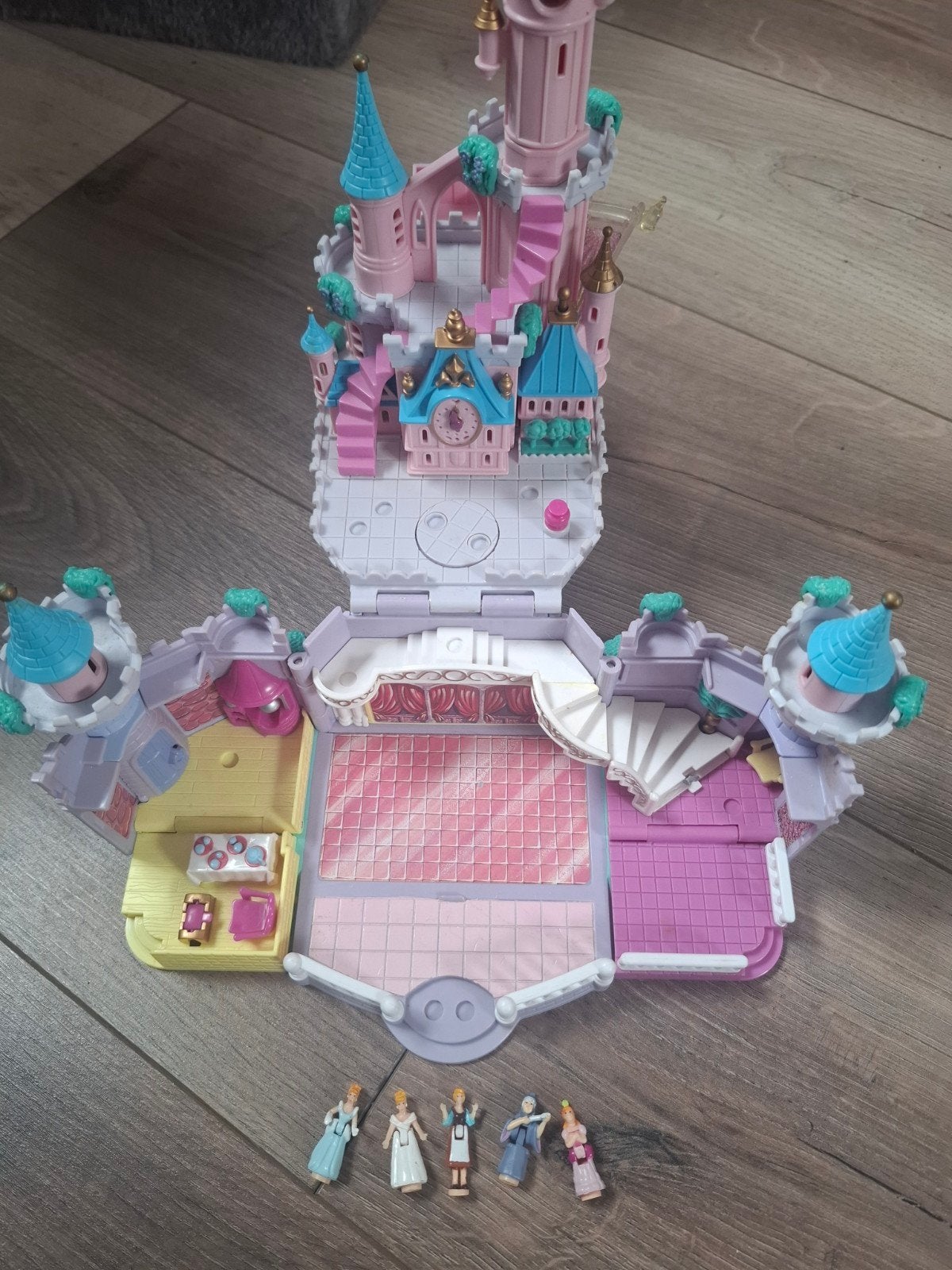 Polly Pocket 1995 Assepoester Disney Kasteel met Poppetjes, Ophalen of Verzenden, Gebruikt, Meisje