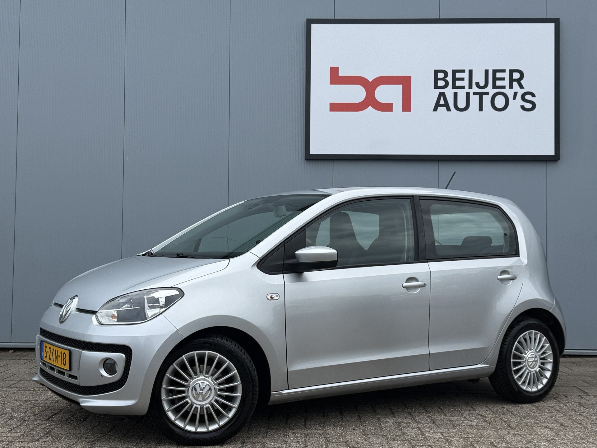 Volkswagen up! 1.0 high up! BlueMotion Origineel NL/Cruise/N, Voorwielaandrijving, Euro 5, Stof, Up!