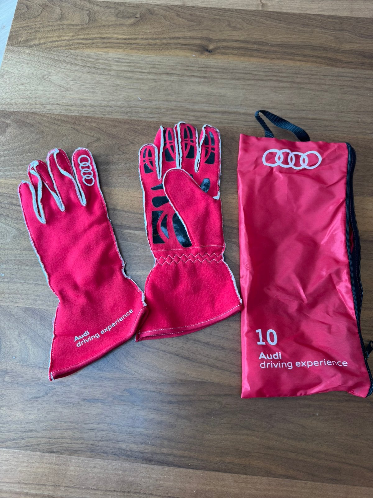 Race handschoenen Audi Nieuw, Auto diversen, Auto-accessoires, Ophalen of Verzenden, Nieuw