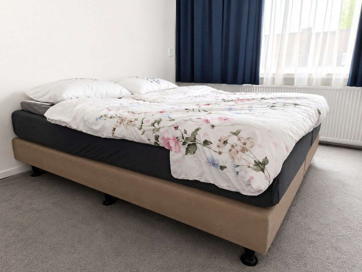 Hotel Boxspring 160x190 cm met 4-sterren topper, Huis en Inrichting, Slaapkamer | Bedden, Gebruikt, Beige, Tweepersoons, Stof