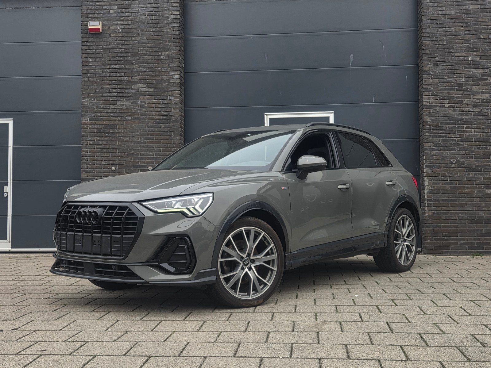 Audi Q3 40 TFSI S-Tronic Nardo S-Line 190PK 2019 Pano Sfeer