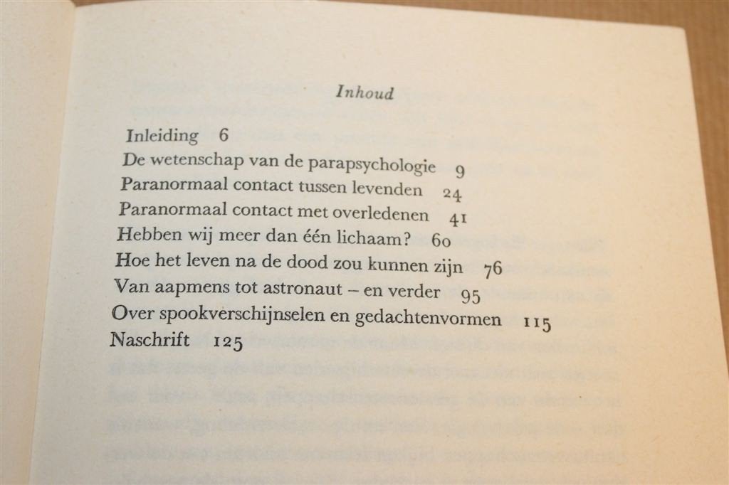 Is er Leven na de Dood — Gesprekken met Prof. Tenhaeff 1974, Ophalen of Verzenden, Gelezen, Overige onderwerpen, Achtergrond en Informatie