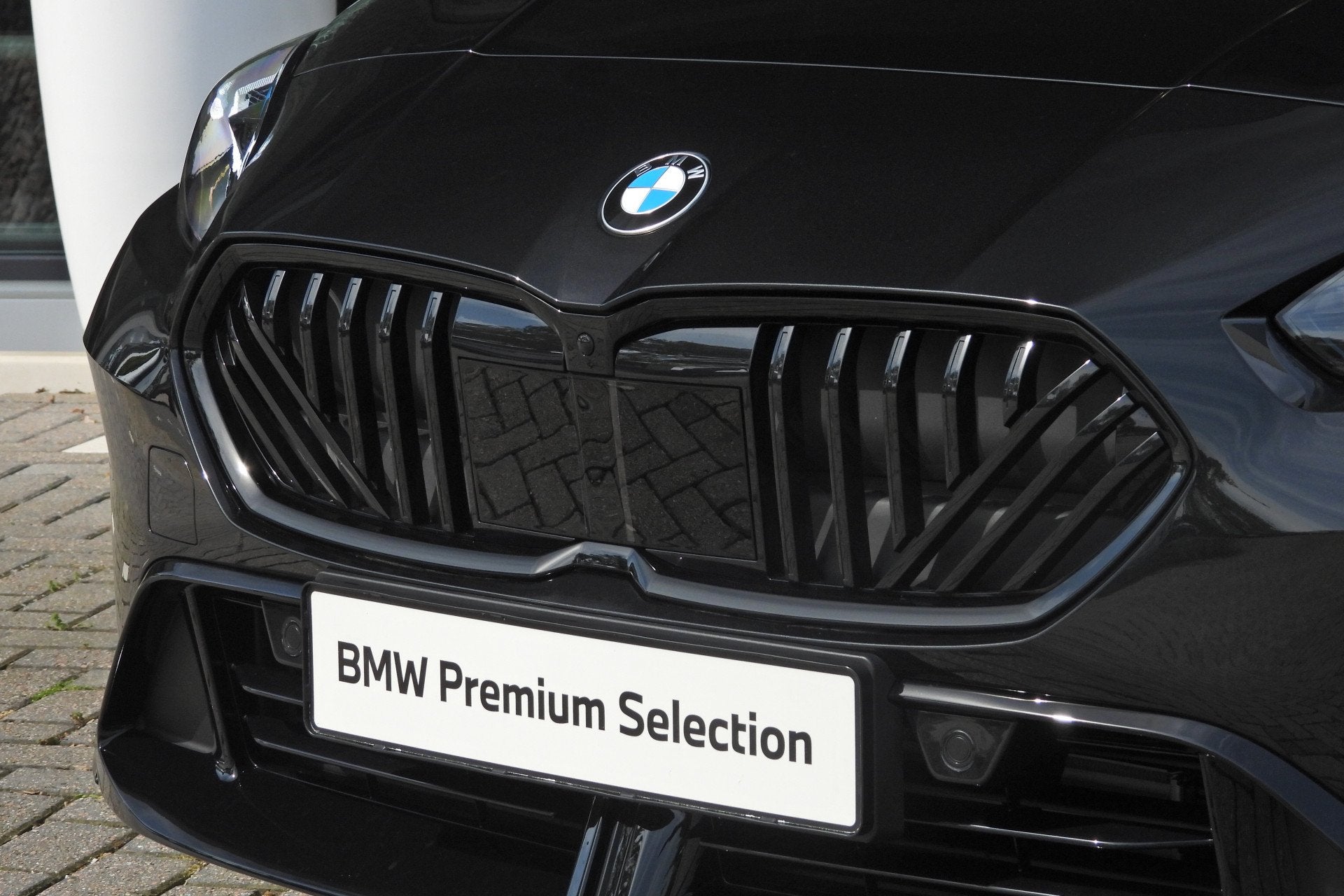 BMW 2 Serie Gran Coupé 220 M Sport Automaat / Panoramadak /, 156 pk, Met garantie (alle), Zwart, 19 km/l