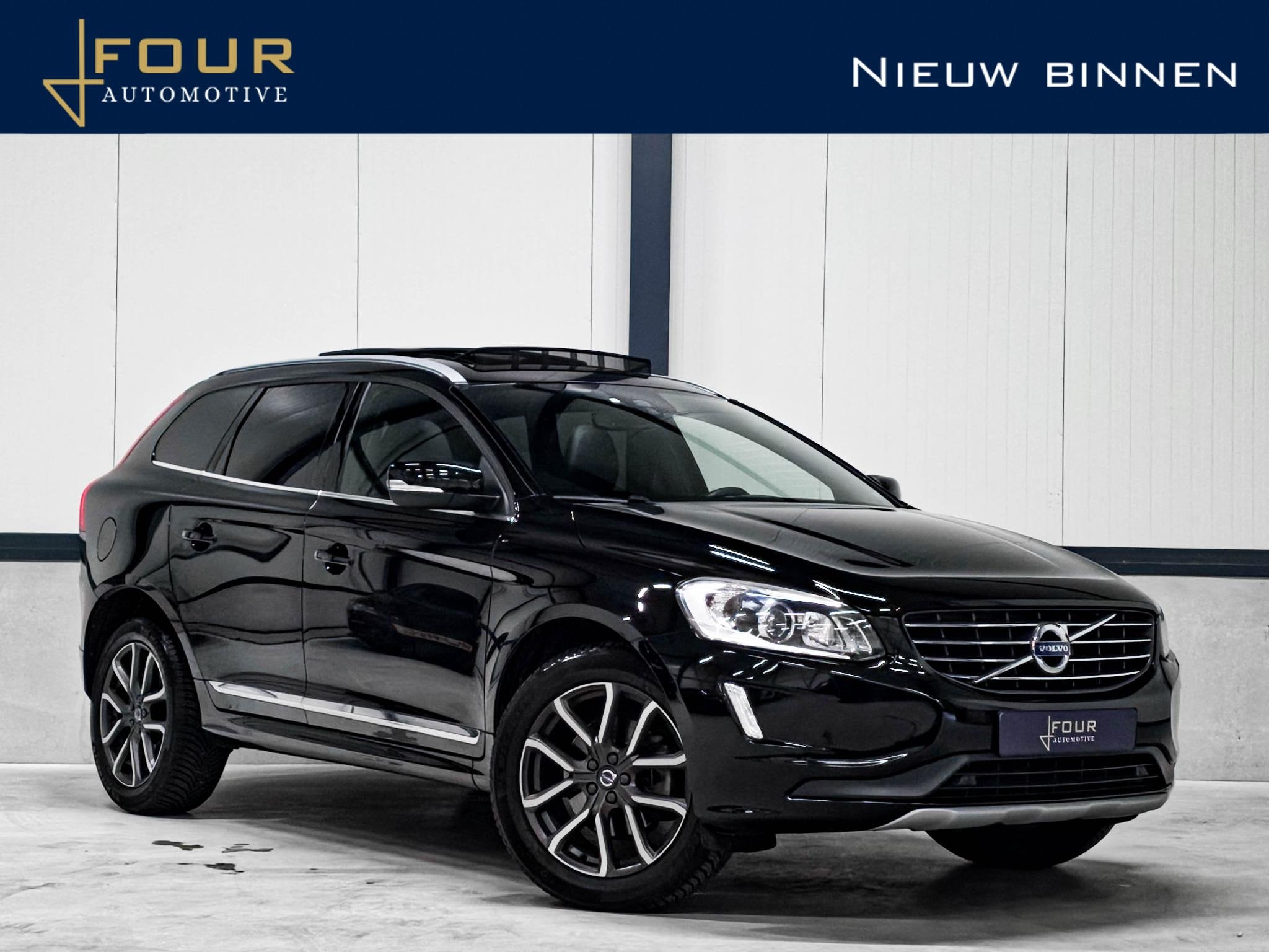 Volvo XC60 2.0 T5 AWD ! | Panoramadak | Leer | Extreem netje, Auto's, 1969 cc, Zwart, Bedrijf, XC60