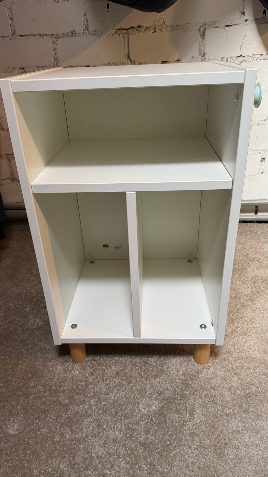 Nachtkastje/bijzettafeltje İKEA SMUSSLA, Gebruikt, Minder dan 50 cm, Ophalen, Minder dan 90 cm