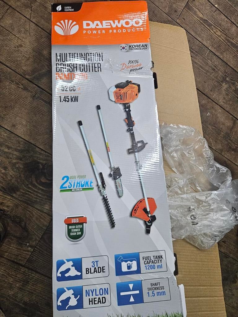 Te koop: Daewoo Multifunction Brush Cutter 52cc,nu voor €200, Ophalen, Nieuw, Benzine