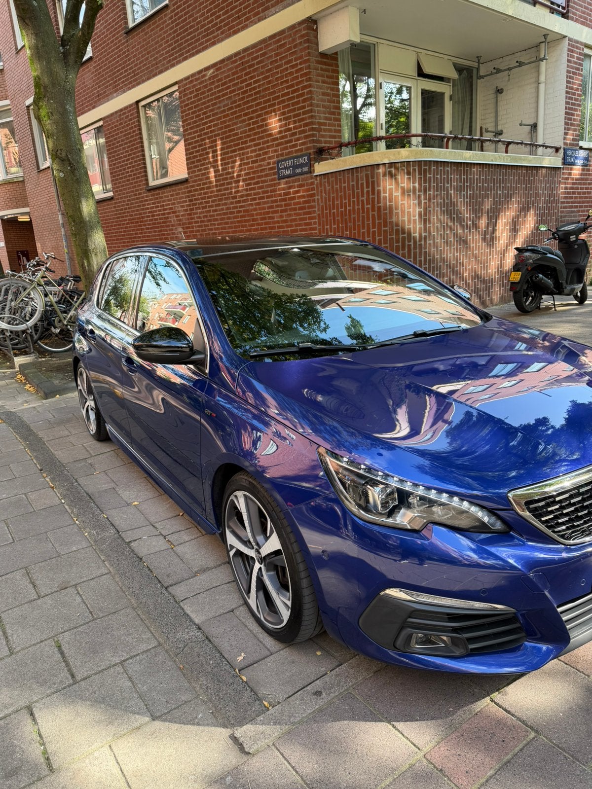 Foto 4 van Peugeot 308 2.0 Bluehdi 180pk 2017 Blauw