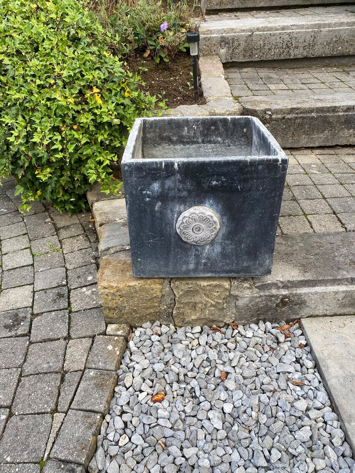 Robuuste vierkante plantenbak voor tuin of terras, Ophalen, Gebruikt, Balkon, 40 cm of meer